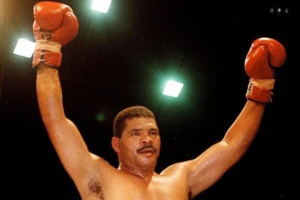 Ex-boxeador Maguila morre aos 66 anos