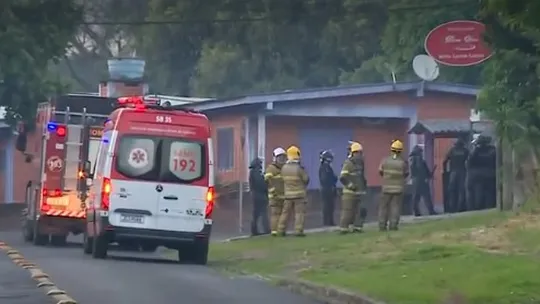 Homem mata pai, irmão, um PM e deixa 9 feridos e é encontrado morto dentro de casa