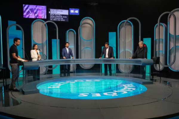 POLÍTICA EM SP: candidatos apresentam propostas, mas depois voltam a se atacar