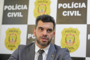 Juiz nega pedido do MP para condenar delegado por litigância de má-fé