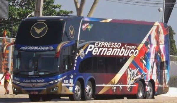 TAILÂNDIA: Ônibus do TFD se envolve em acidente