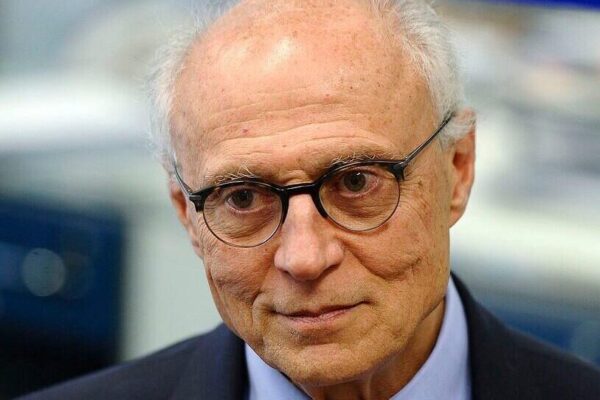 Eduardo Suplicy é diagnosticado com câncer linfático