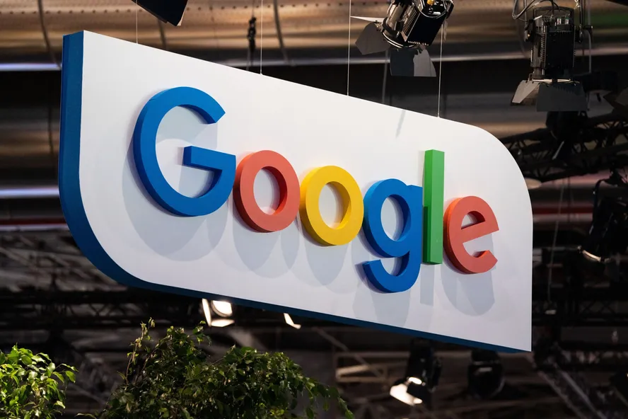 Em uma decisão que surpreendeu o mundo, a Rússia multou o Google nesta semana em US$ 20.000.000.000.000.000.000.000.000.000.000.000...