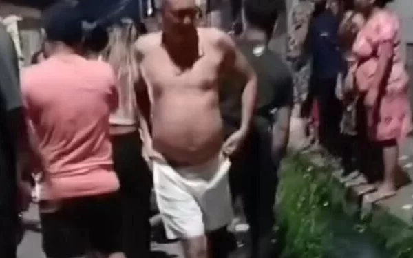 Vigilante é baleado durante ronda no Conjunto Panorama XXI. Na madrugada desta quinta-feira (14), o vigilante identificado como Felipe...