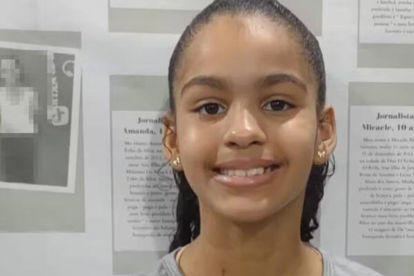 Corpo de menina que desapareceu após cair em bueiro é encontrado