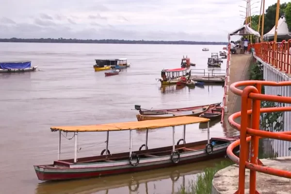 Defesa Civil emite alerta que contaminação do rio pode chegar até o Pará