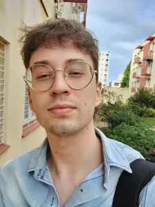 PC investiga morte de jovem após cair de sacada durante festa