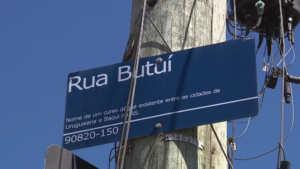 Ataque a tiros deixa dois mortos uma criança ferida