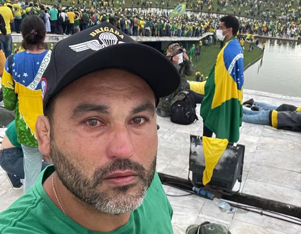 Primo da família Bolsonaro é denunciado pela PGR por tentativa de golpe de Estado