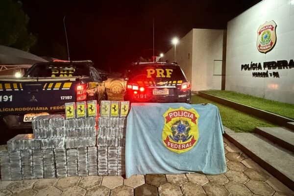 PRF apreende caminhoneiro com 525kg de cocaína e é levado à PF de Marabá