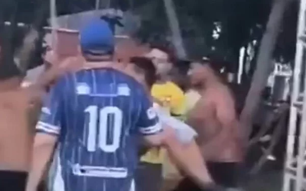 No último domingo (09), um funcionário da empresa de aparelhagem JSom sofreu uma descarga elétrica enquanto realizava a montagem...