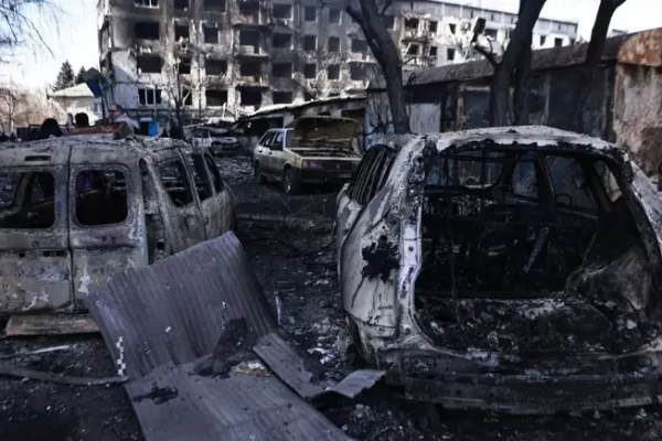 Além desses ataques, um bombardeio com drones na região de Kharkiv, no nordeste do país, causou a morte de três pessoas...