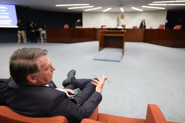Julgamento de Bolsonaro AO VIVO: saiba qual é o horário do 2º dia de julgamento