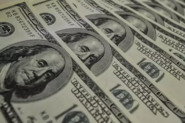 Moeda norte-americana opera em alta nesta segunda-feira, 7O dólar iniciou a semana em alta refletindo o receio de investidores sobre...