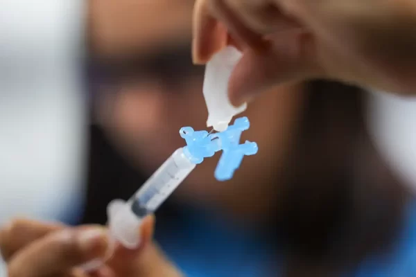 OMS alerta a importância da vacinação após surtos de doenças preveníveis