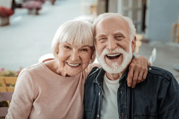 Pesquisa aponta que idosos são mais felizes que as novas gerações