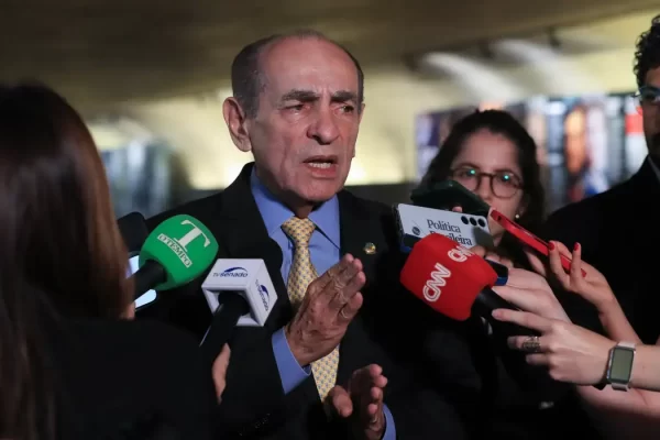 CCJ aprova fim da reeleição para presidente, prefeitos e governadores