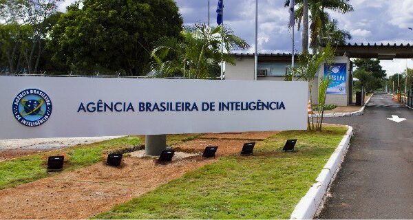Abin paralela: poder judiciário, políticos e autoridades estão sendo monitorados pela PF