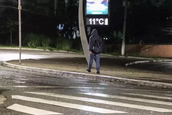 São Paulo, Rio de Janeiro, Belo Horizonte e Vitória devem ver termômetros marcarem números ainda mais baixos. As marcas nos...