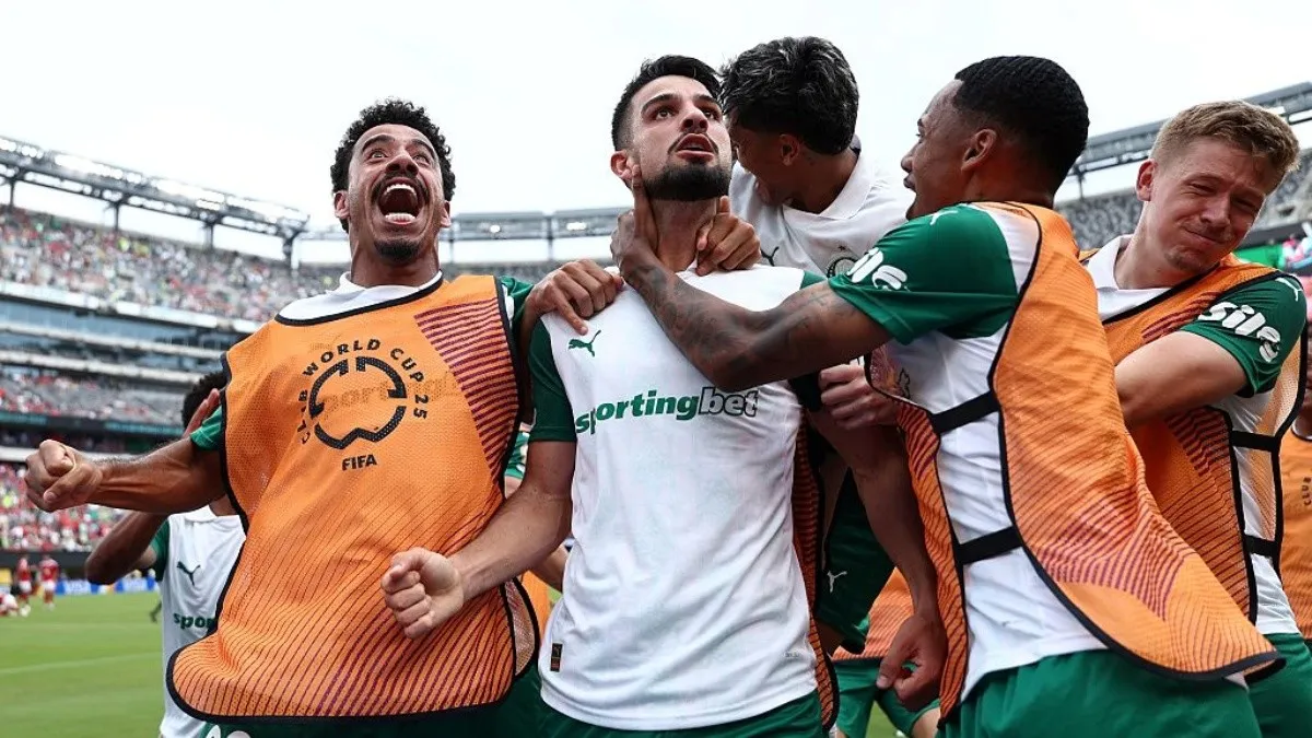 Verdão bateu o Al Ahly por 2 a 0, com gols marcados no segundo tempo. O Palmeiras venceu o Al Ahly nesta quinta-feira (19)...