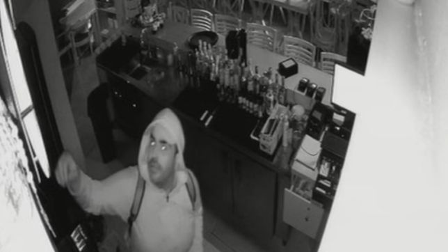 Um homem morreu após ser baleado durante uma tentativa de roubo a um restaurante localizado na quadra 112 Sul, na manhã desta...