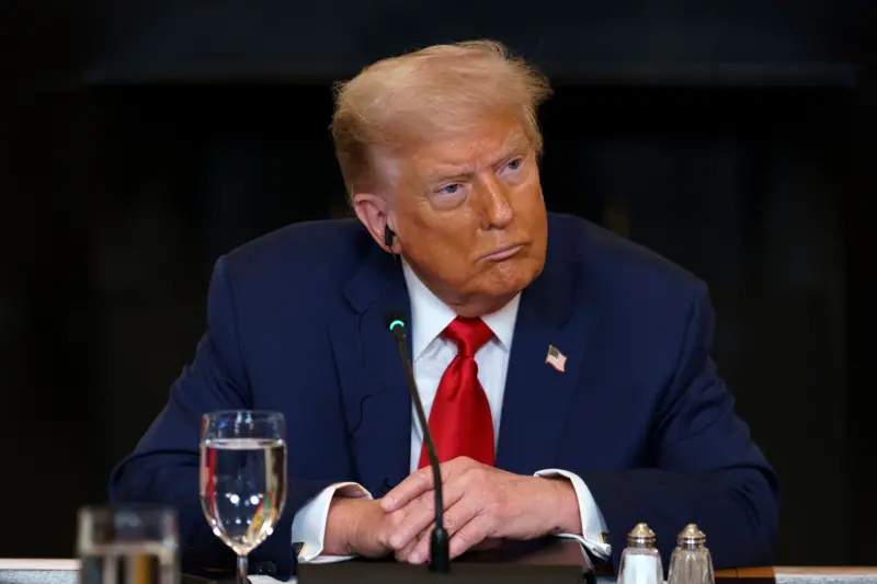 Trump anuncia tarifa de 50% para o Brasil a partir de agosto e faz defesa a Bolsonaro