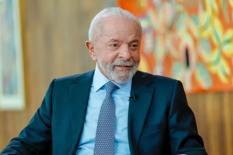 Lula decide vetar projeto que aumenta o número de deputados, segundo auxiliares
