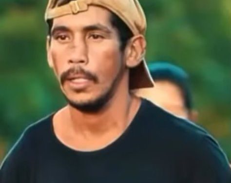 Depois de ganhar as redes sociais ao completar uma prova de rua de 8 km usando chinelo e visivelmente embriagado, o morador Isaque...