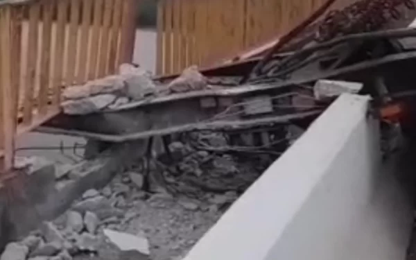 No final da tarde desta segunda-feira (11), um grave acidente envolvendo uma carreta bi-trem interditou a Ponte sobre o Rio Moju, na Alça Viária, no Pará...