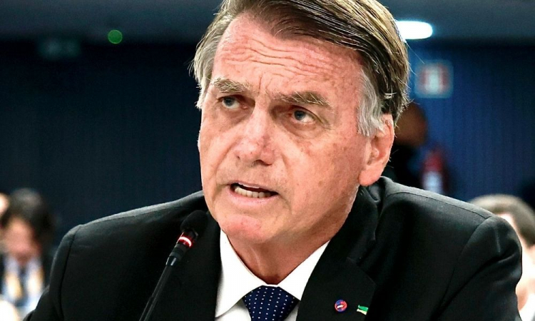 PF identificou uma movimentação de R$ 44 milhões em 2 anos em conta bancária de Bolsonaro