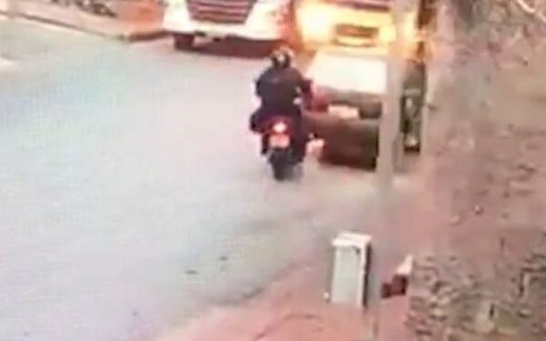 Uma mulher de 42 anos morreu em um grave acidente de trânsito na cidade de Arcos, no Oeste de Minas Gerais, na tarde desta terça-feira (5/8). A vítima...