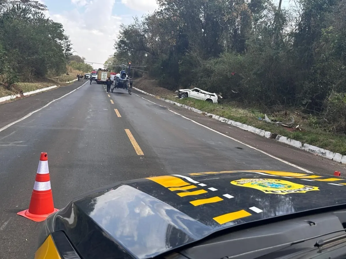 Criança morre após cadeirinha ser ejetada de carro em acidente no PR