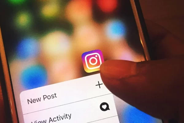 Instagram lança formato ultrafino de fotos e vídeos que lembram banners