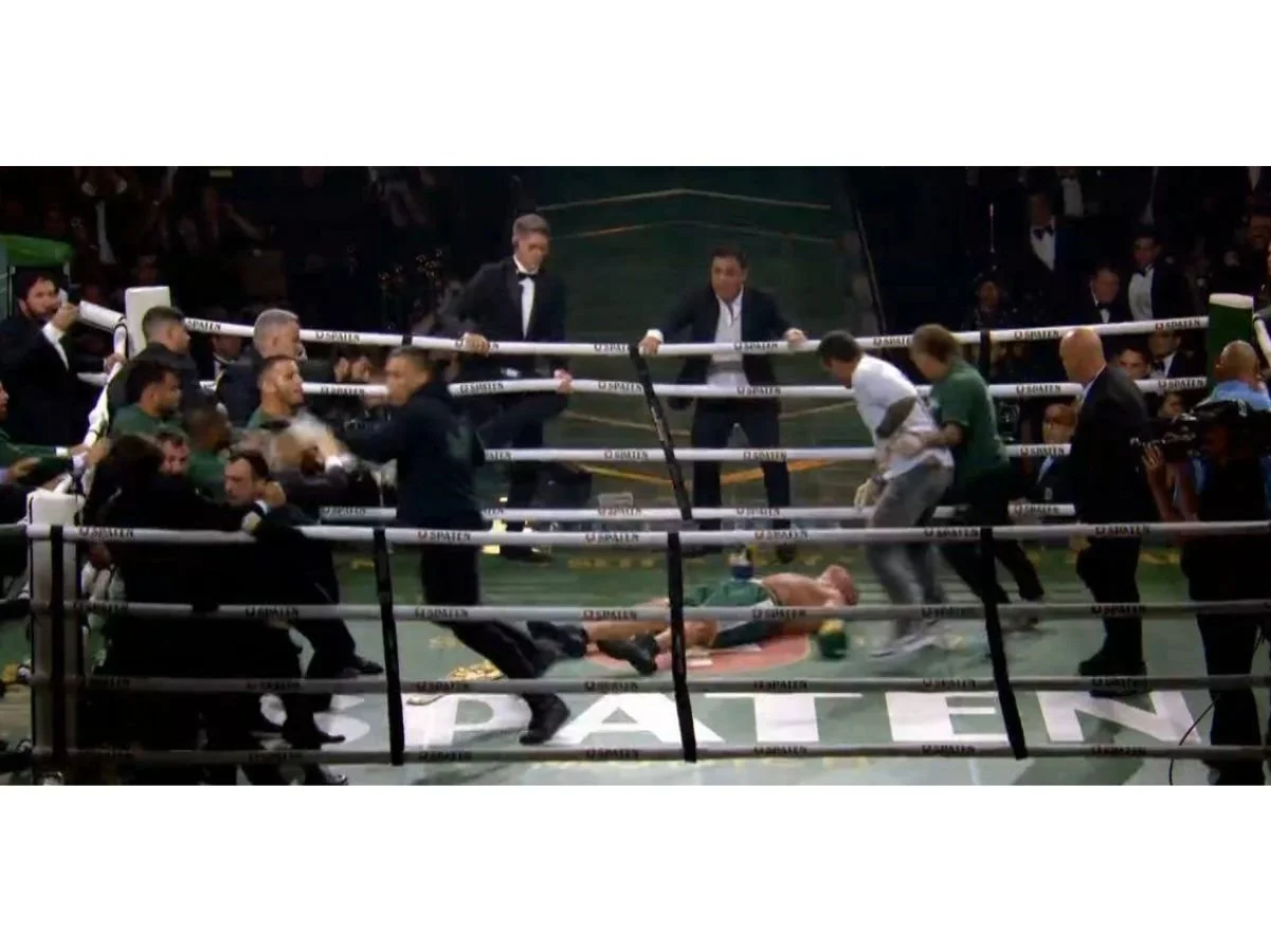 Popó derrota Wanderlei Silva e luta termina em confusão generalizada