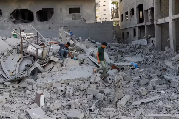 Israel continua ofensiva em Gaza, mesmo após apelos de Trump