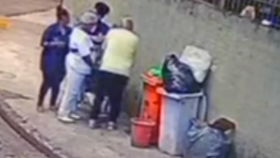 Funcionárias são flagradas desviando merenda de escola municipal no Alto da Boa Vista