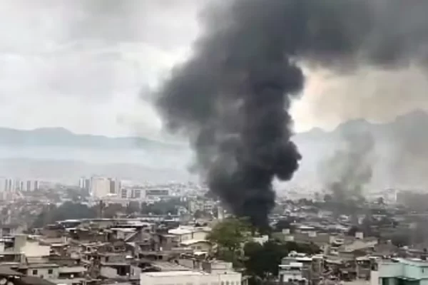 criminosos lançaram bombas com drones no Complexo da Penha