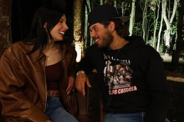 Ana Castela publica foto com Zé Felipe e detalhe deixa fãs chocados