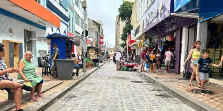 Pais são condenados por exploração e tortura de filhos em loja do centro comercial de Belém