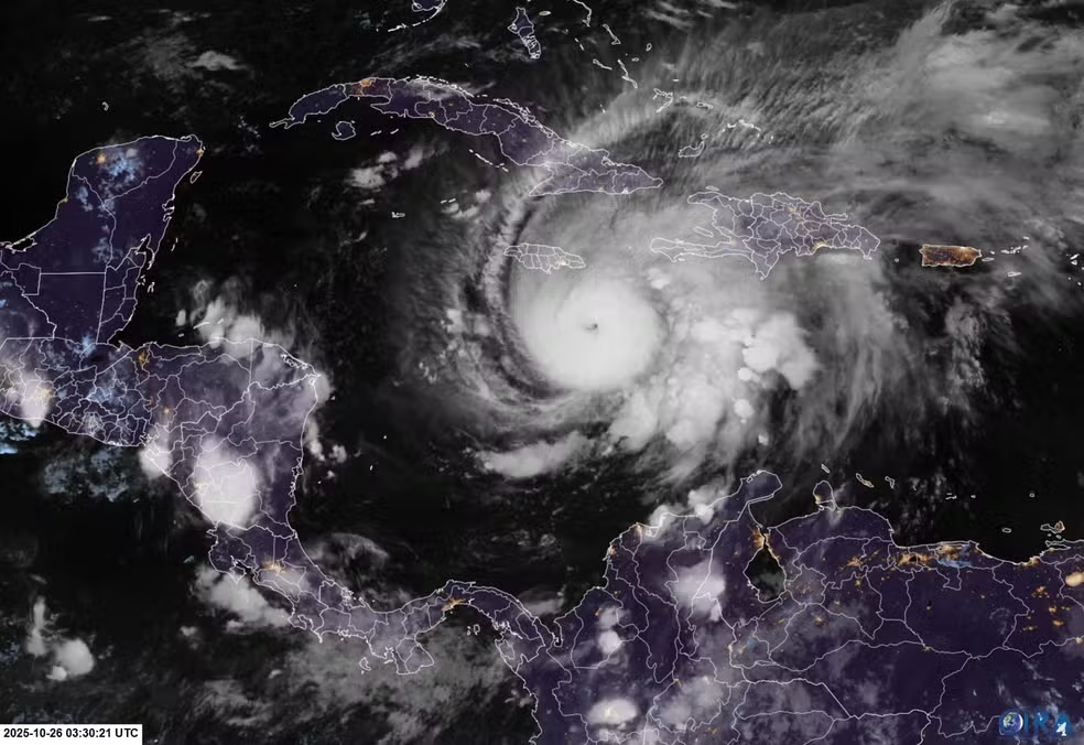 Furacão Melissa atinge categoria 5 e ameaça países do Caribe com ventos de 260 km/h