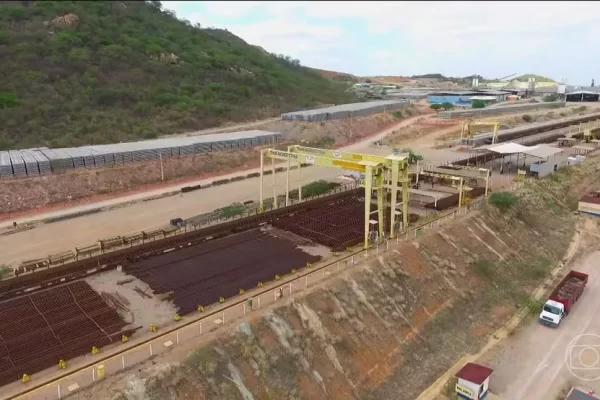 Na véspera da inauguração, falta de documentos impede a primeira viagem na Transnordestina