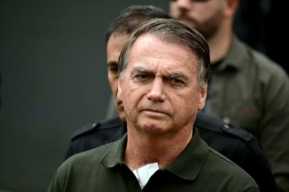Bolsonaro é preso preventivamente a pedido da PF