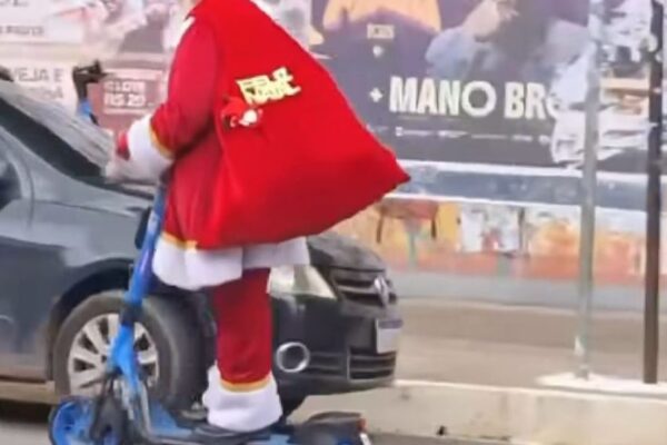 O tradicional bom velhinho ganhou um toque moderno em Belém. Um vídeo compartilhado nas redes sociais mostra o...