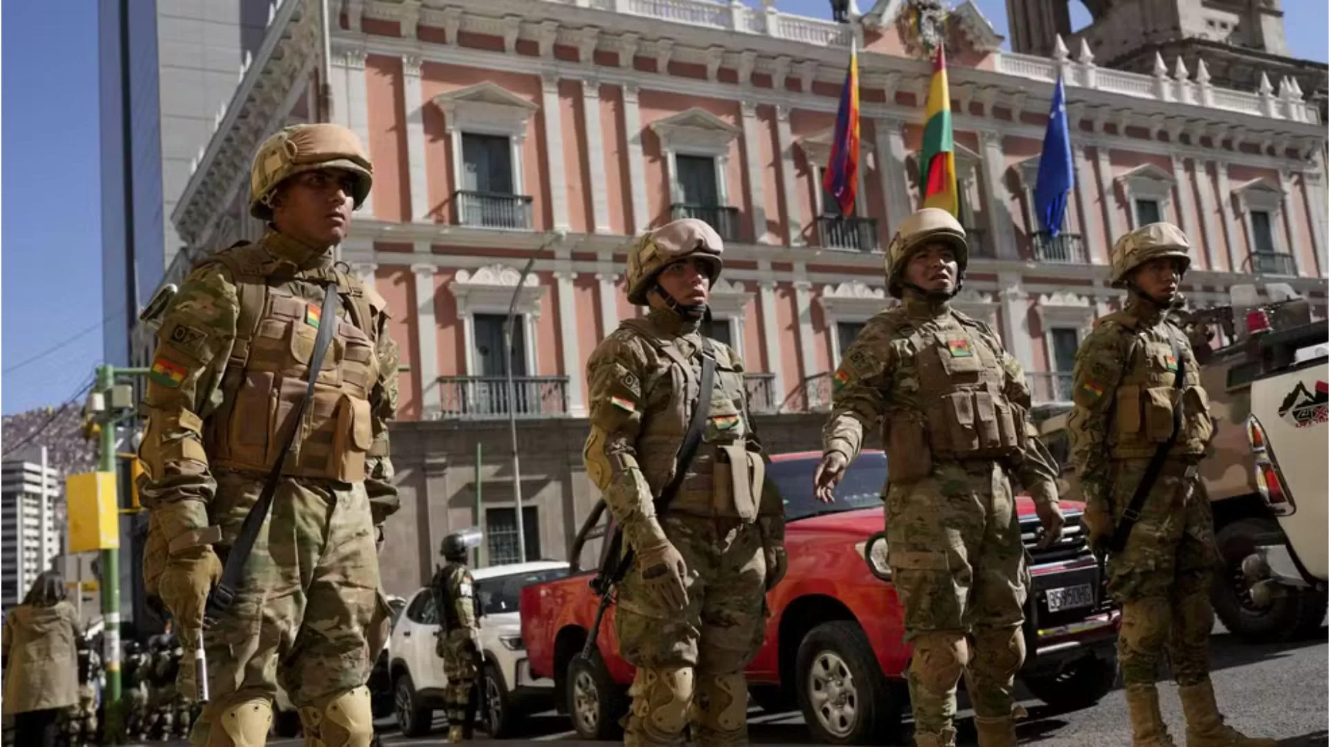 💣😱Golpe de Estado: Presidente da Bolívia denuncia “mobilização irregular” de unidades do Exército O presidente da Bolívia, Luis Arce,